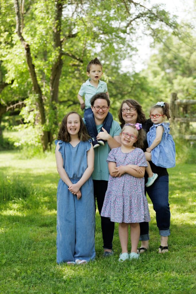 CtL7hcapC2jb-Family_061123_0119