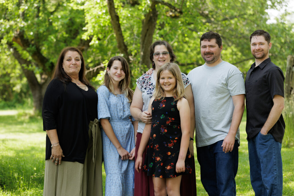 RADcAFlz8Zqu-Family_061123_0182