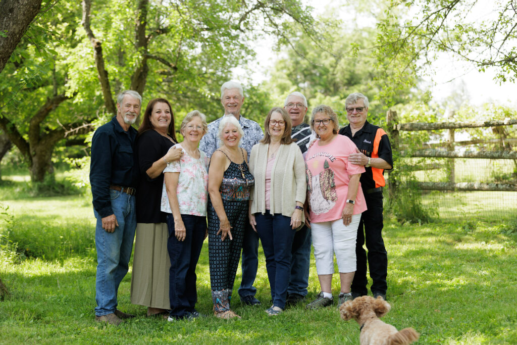 SNbolt9Ut51v-Family_061123_0166
