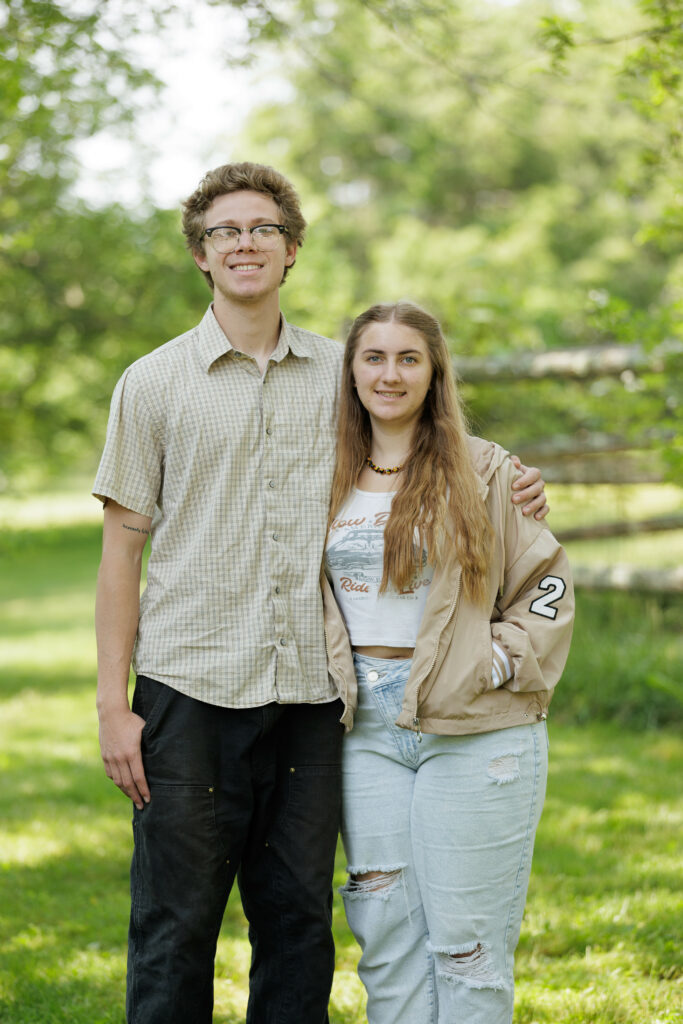 T3199HgWKbRC-Family_061123_0085