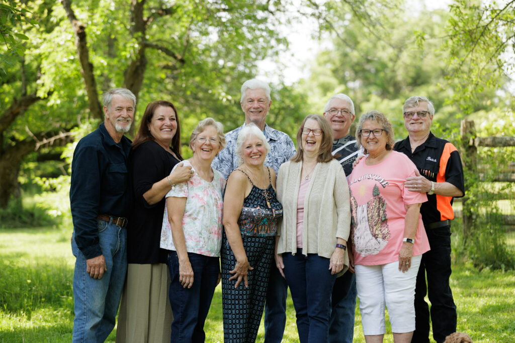Vta14sTfYgQH-Family_061123_0172