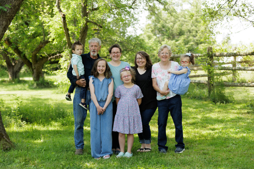 WqVJQBkL3Ezn-Family_061123_0135