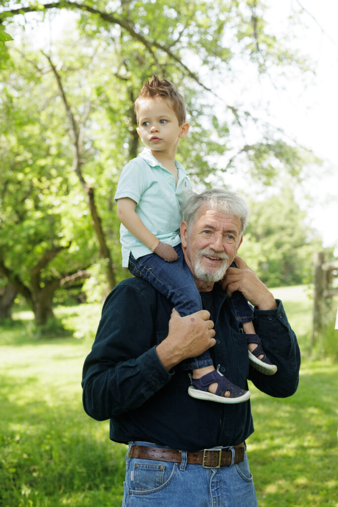 lmciDxd8AX1D-Family_061123_0212